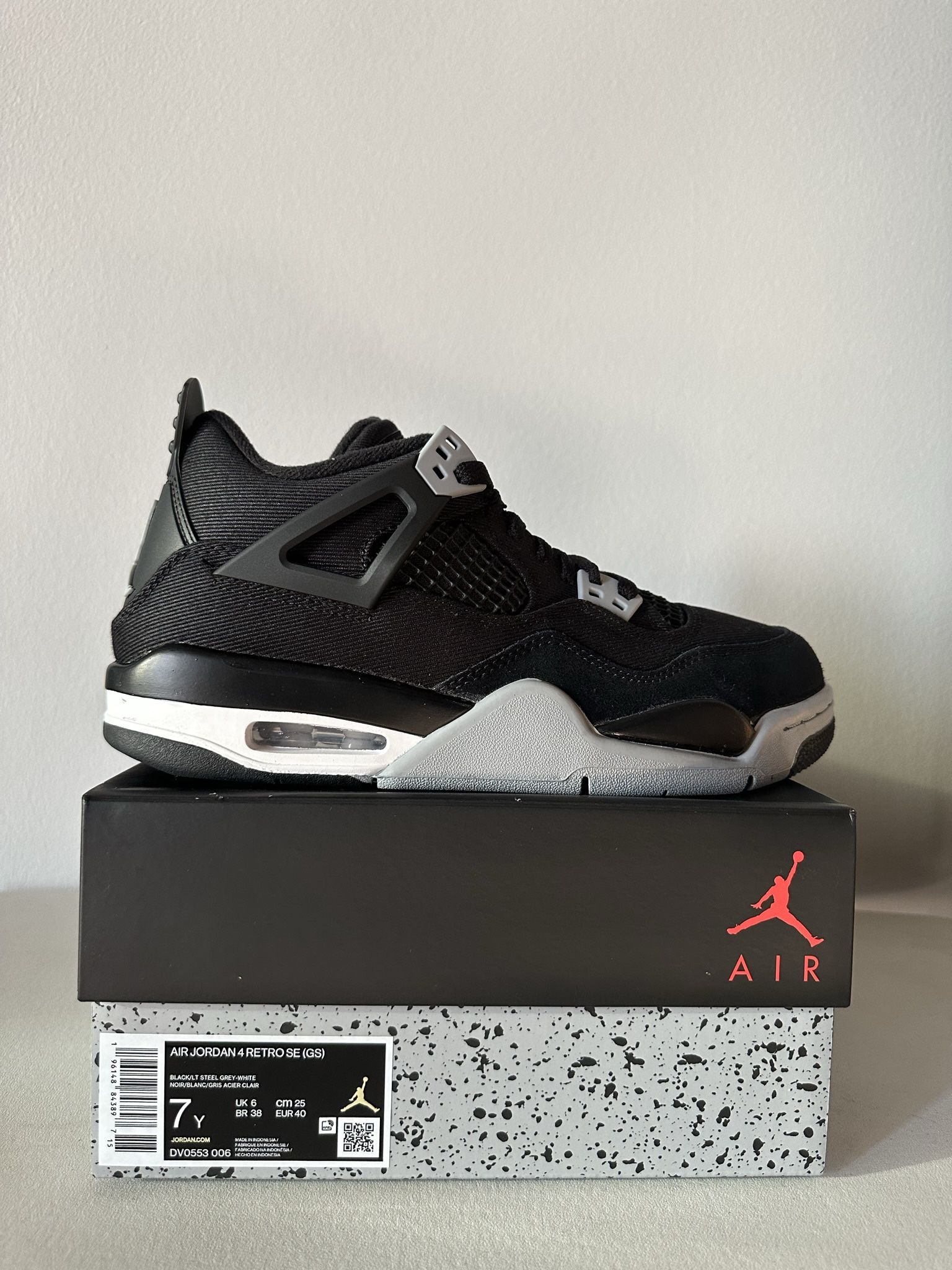 Jordan 4 Black Canvas - 11 M