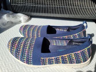 Skechers Size 8