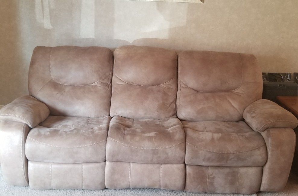 RECLINING SOFA AND LOVE SEAT