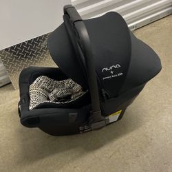 Black Nuna Car Seat W/ Base 