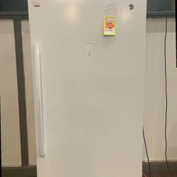 GE UPRIGHT FREEZER today FUF21MRWW ️🌟