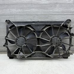 2010-2014 Chevy Tahoe Radiator Electric Fan Assembly 