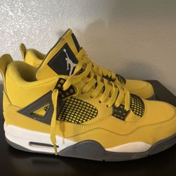 Jordan 4 Lightning Size 11