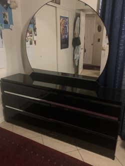 Black Queen Bed + Dresser + Spring Box