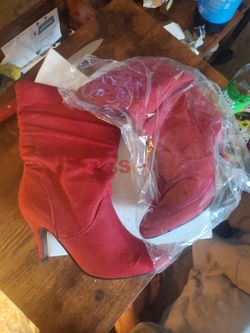 Red boots womans