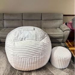 Lovesac Moviesac + Squattoman