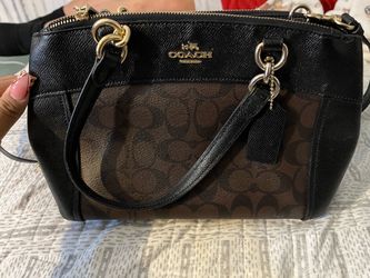 Coach purse in good condition