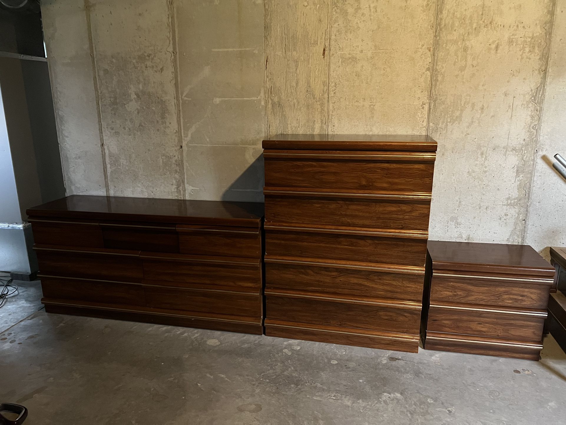 Queen Size Bedroom Set