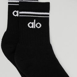 ALO-  crew black socks