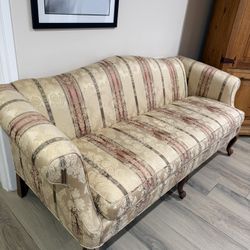 Vintage Camelback Sofa – Solid Wood Frame – Great Reupholstery Project