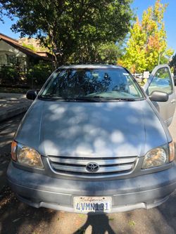 2002 Toyota Sienna