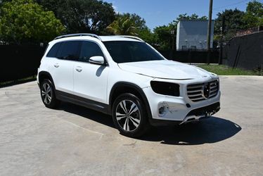 2025 Mercedes-Benz GLB