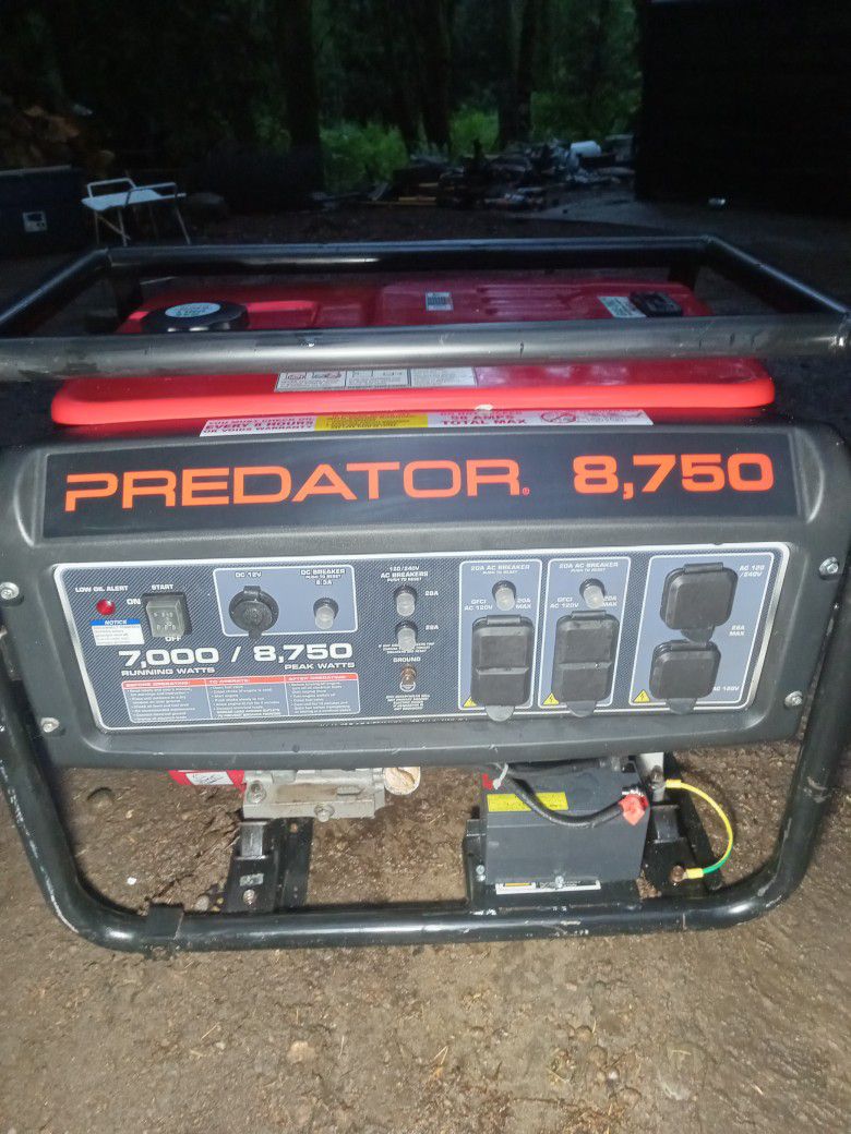 ***FINAL PRICE DROP***Electric Start Generator - Predator 8750 / 7000 Watt 
