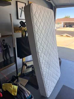 Twin Mattress – Clean, Good Condition