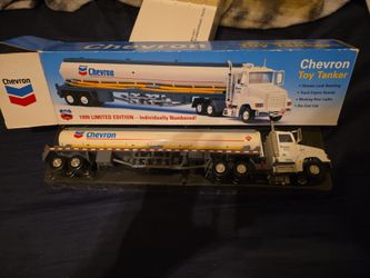 1999 Limited Edition Chevron Toy Tanker