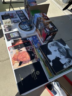 Sports Collectibles Memorabilia