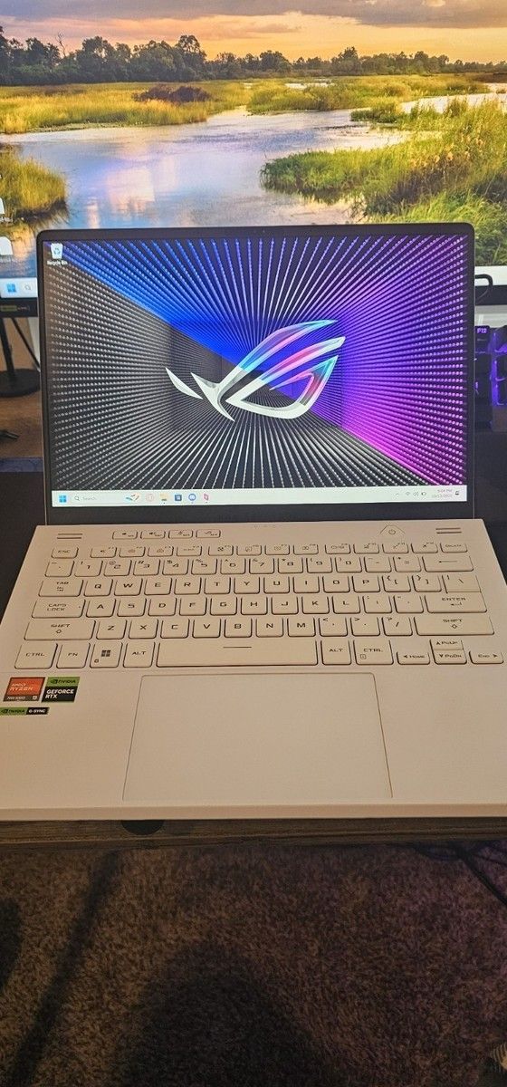 ASUS ROG Zephyrus 14" 2TB SSD 48GB Ram Rtx 4060 Ryzen 9 