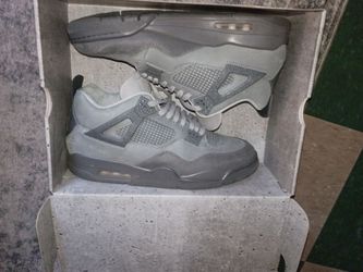 Air Jordan 4 Retro Smoke Grey