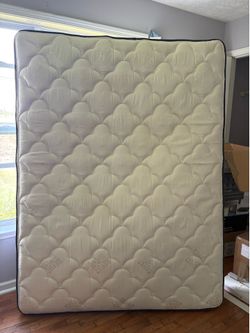 Serta queen mattress