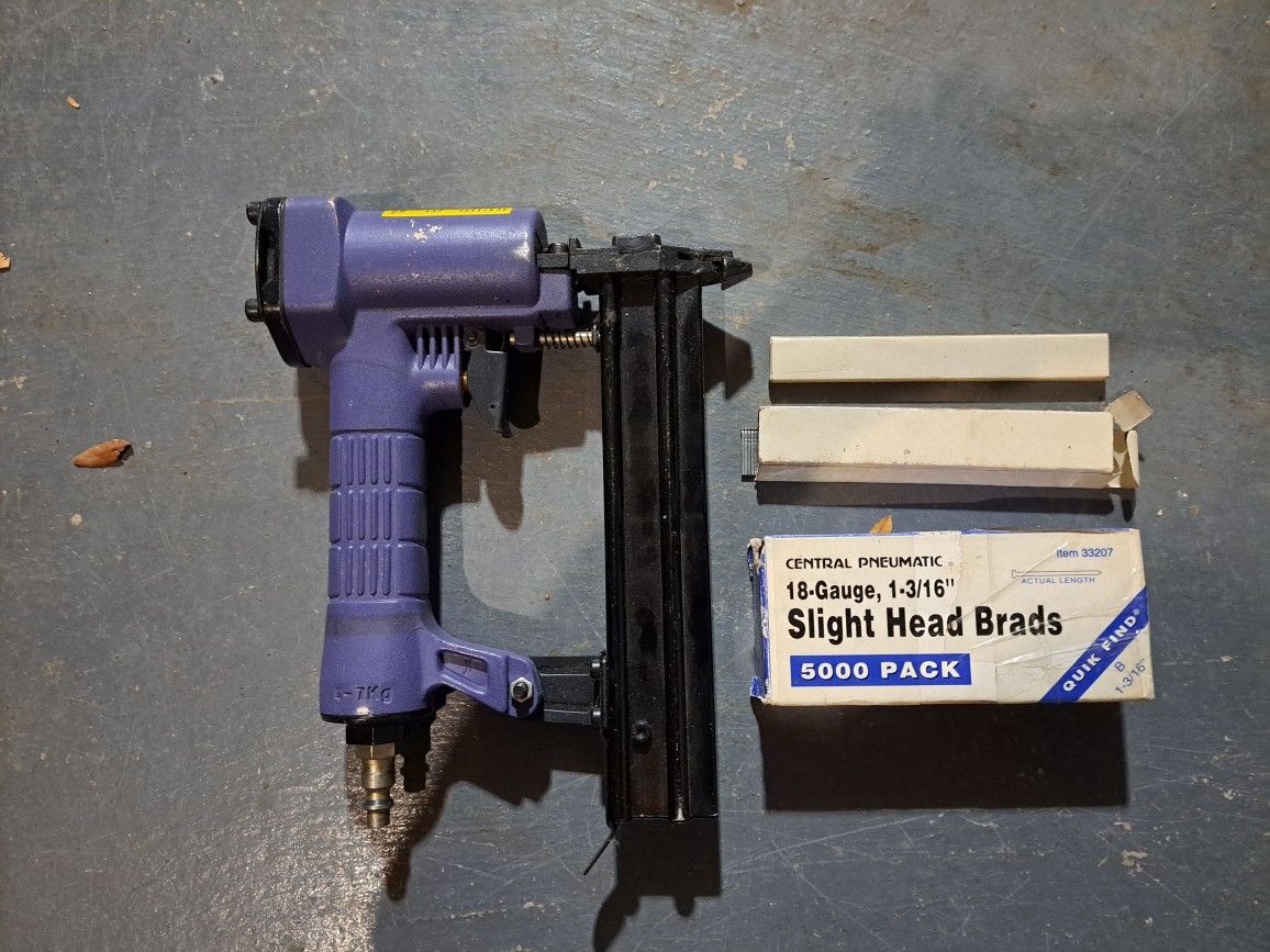 Central Pneumatic Nailer with Brads