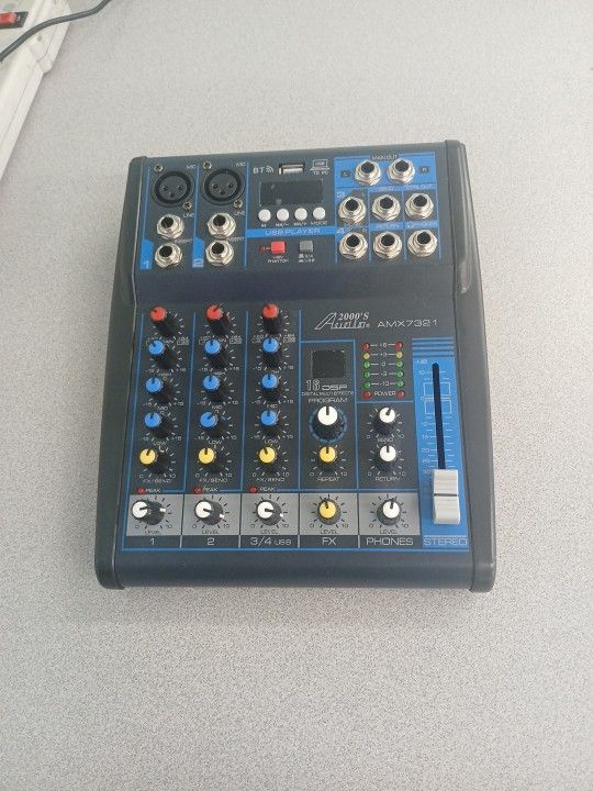 2000's Audio AMX7321