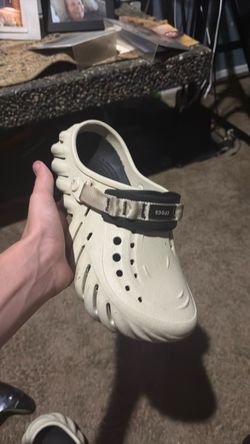 Tan crocs