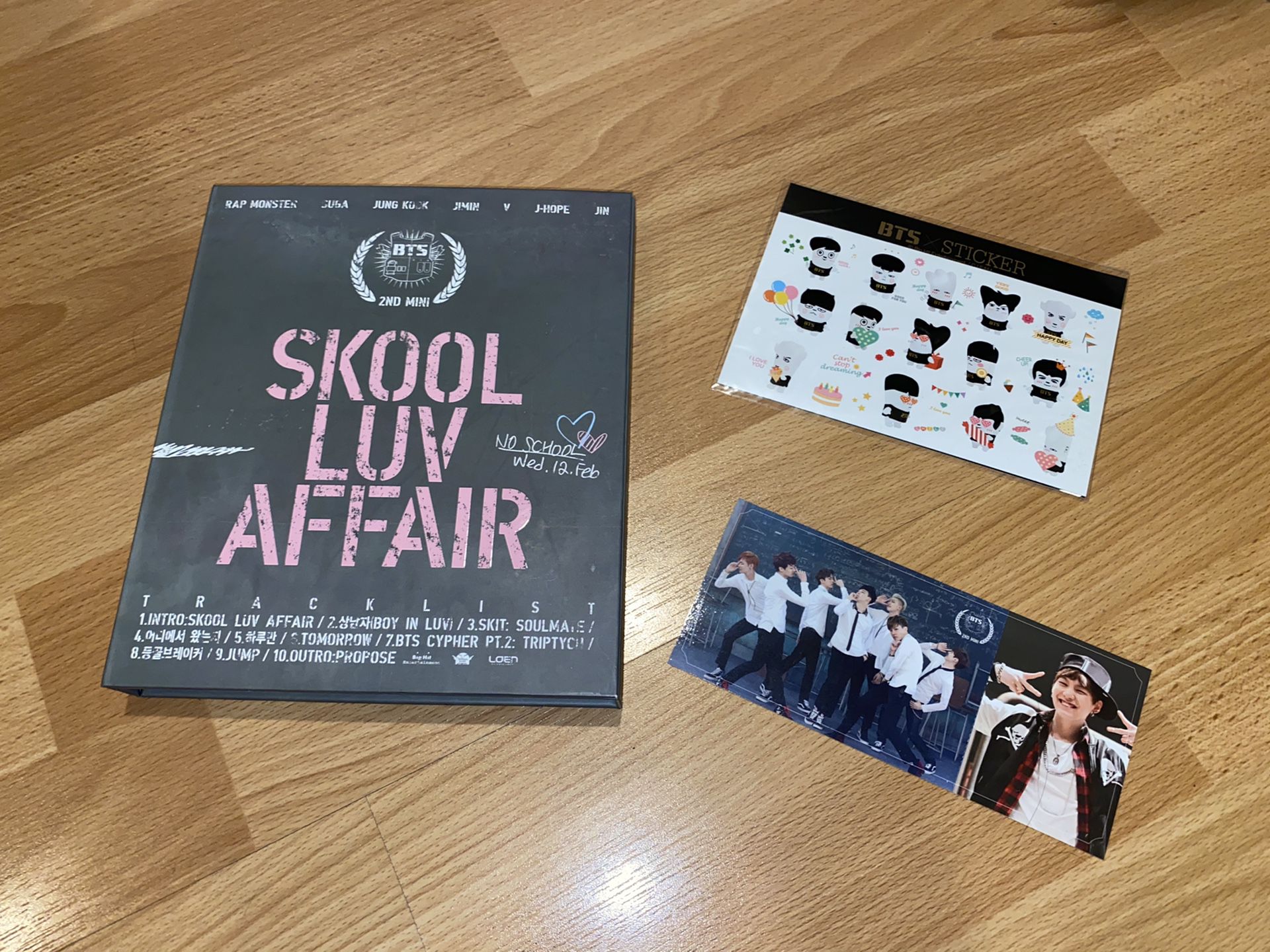 BTS SKOOL LUV AFFAIR ALBUM + STICKER PACK + SUGA PHOTOCARD