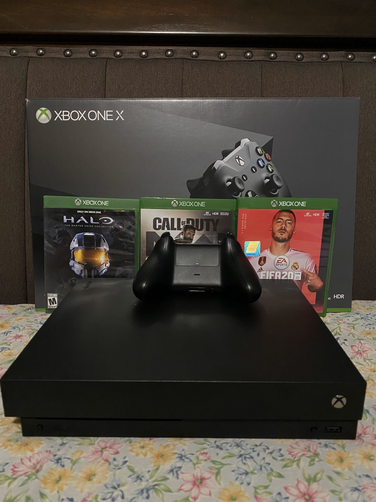 Xbox one X ( 4k ) - 1TB ( $250 )
