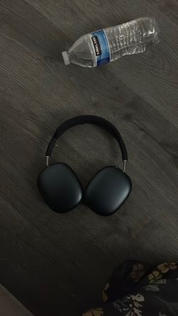 Apple AirPods Max 2