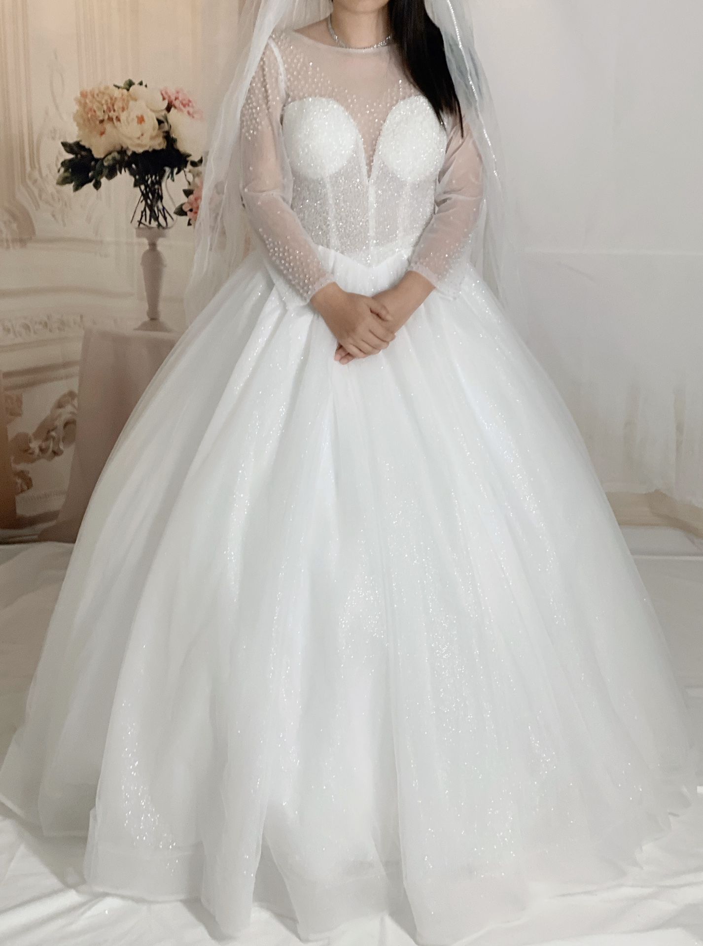 White bling ballgown wedding dress, size 2-4