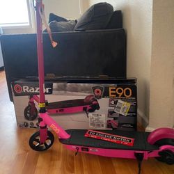 Razor Black Label E90 Electric Scooter - Pink