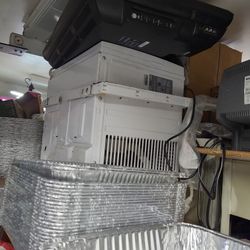 Window Air Conditioner

  Ac