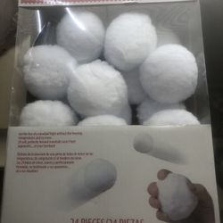 Indoor Snowball Fight Set