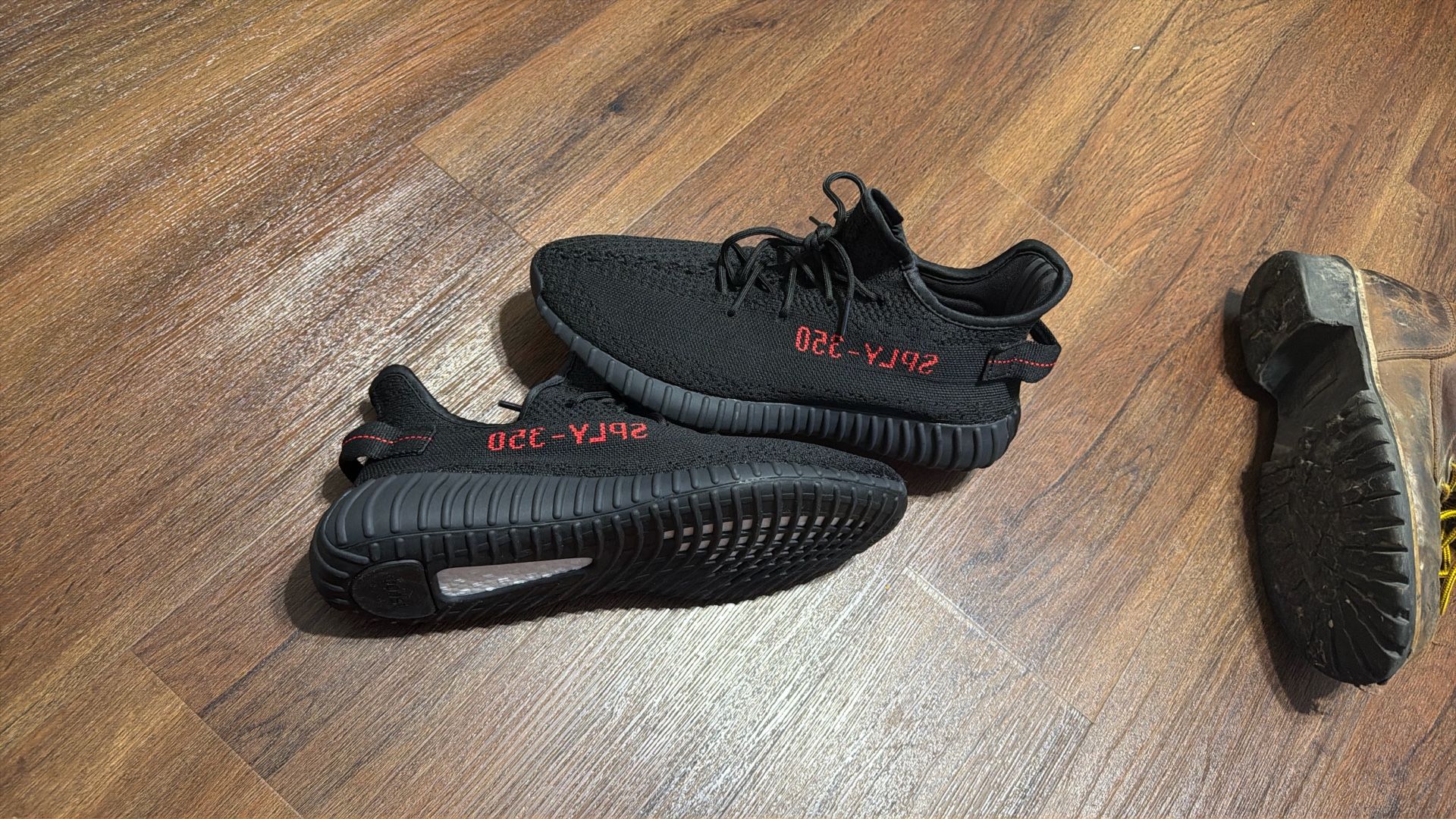 Adidas Yeezy Boost 350 V2