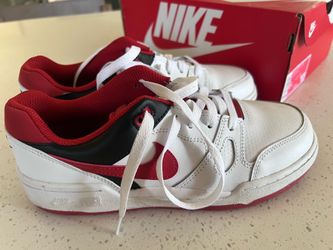 Boys Nike Shoes Size 6Y