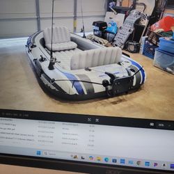 Excursion  4 Inflatable Boat With Carring Bag