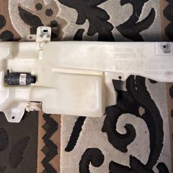 2000 GMC Windshield Washer Reservoir 