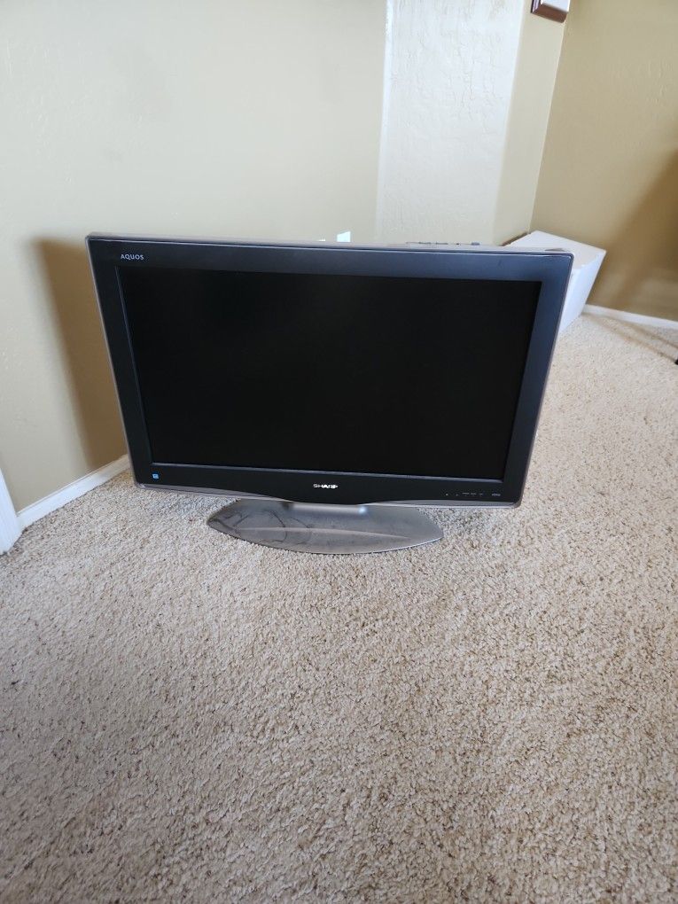 32" TV