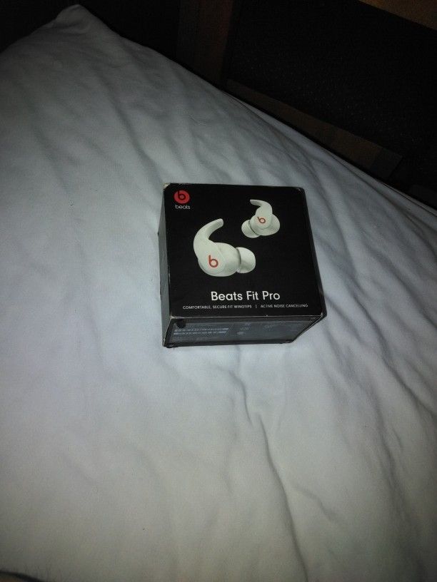 Beats Fit Pro Brand New White