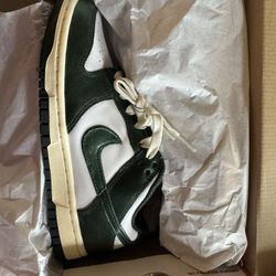 Dunks Vintage Green 