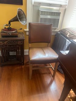 Oakwood framed normal size chair, Brown Oakwood framed normal size chair brown
