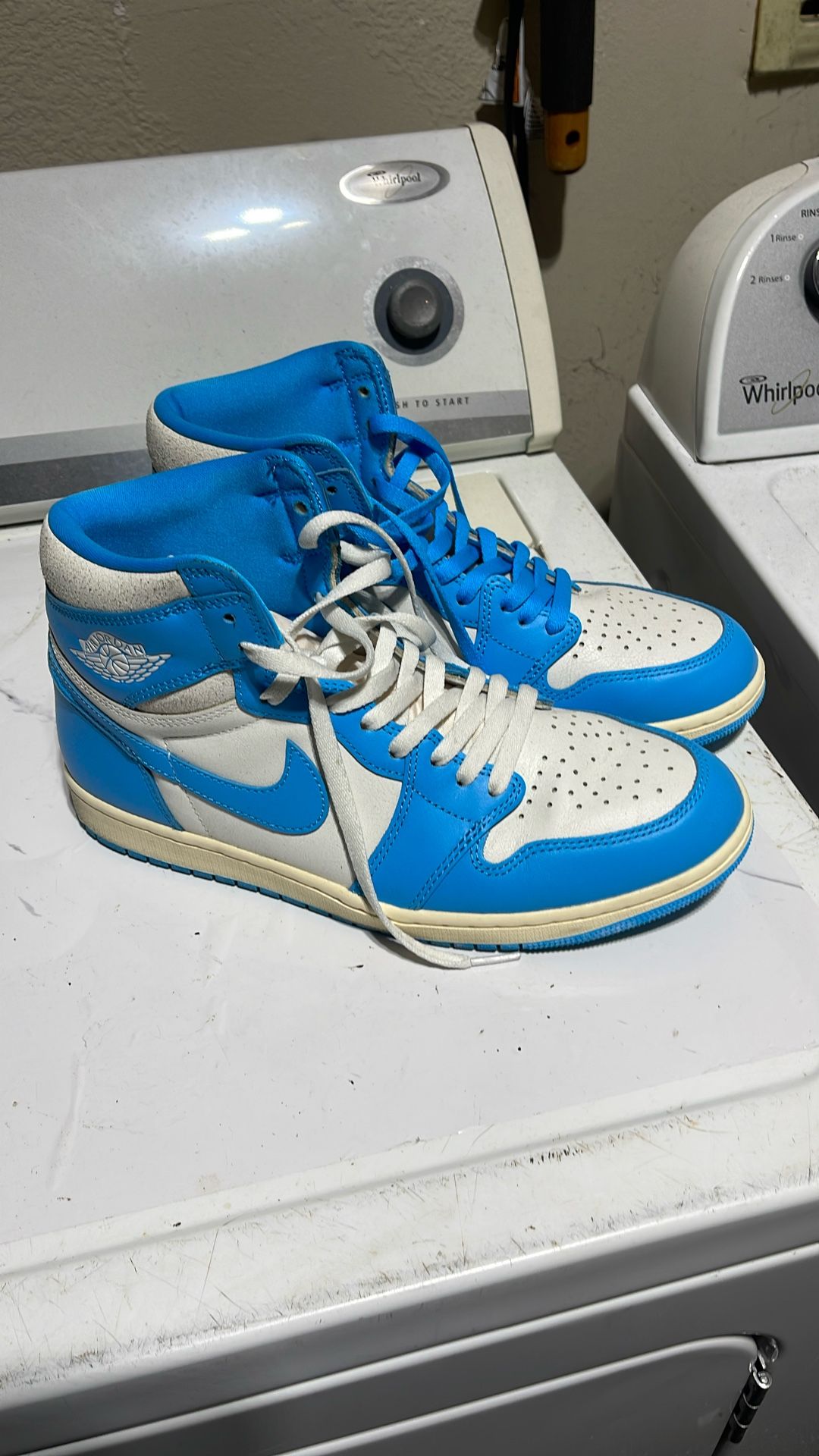Jordan 1 High top - University Blue 10.5 -M
