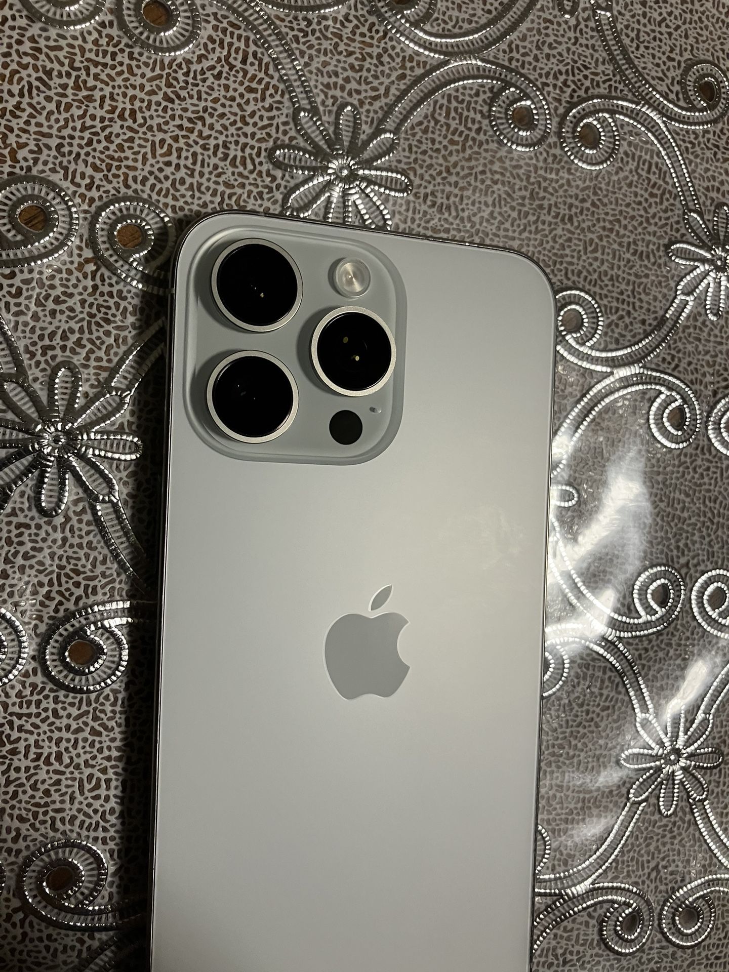 iPhone 15 Pro Max <<256GB>>