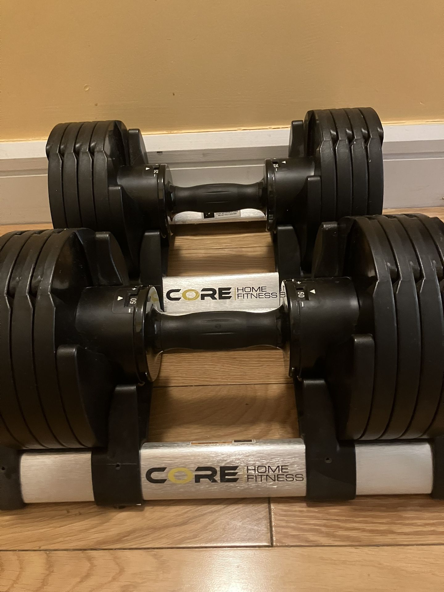 Core Fitness- Adjustable Dumbbells (5-50 lbs)