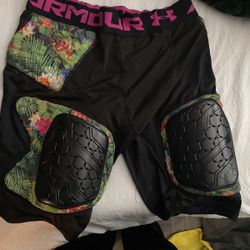 Size Large Under Armour Girdle