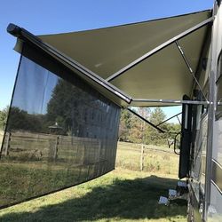Unblocked 16' RV Mesh Drop Down Shade