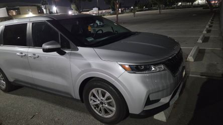 2024 KIA Carnival