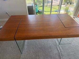 Modern Dining Table with Glass Legs