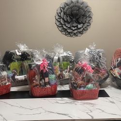 Makeup gift Basket  (please Read Description)