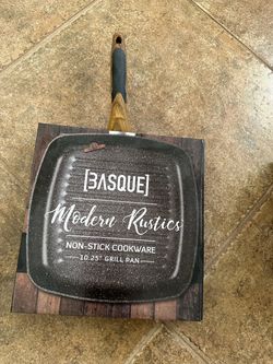 Basque Modern Rustics 10.25" Non-Stick Grill Pan